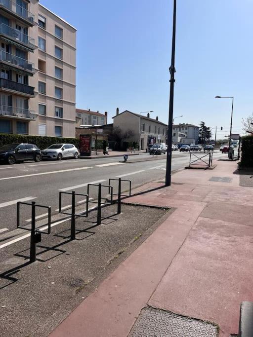 Le Pressense 2 Apartment Venissieux