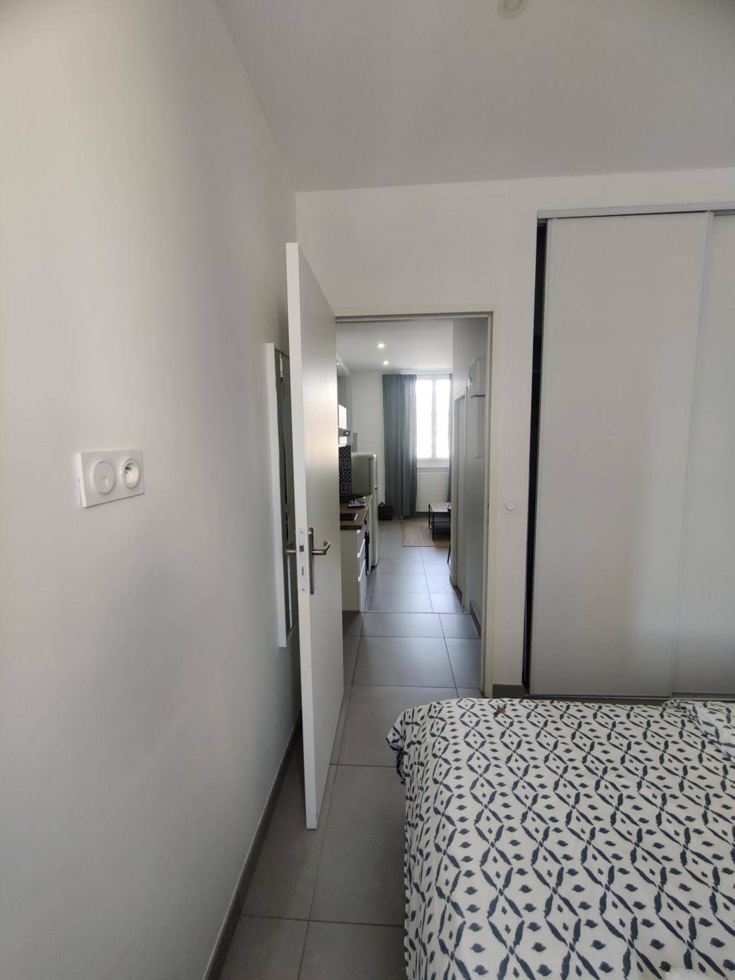 Le Pressense 2 Apartment Venissieux